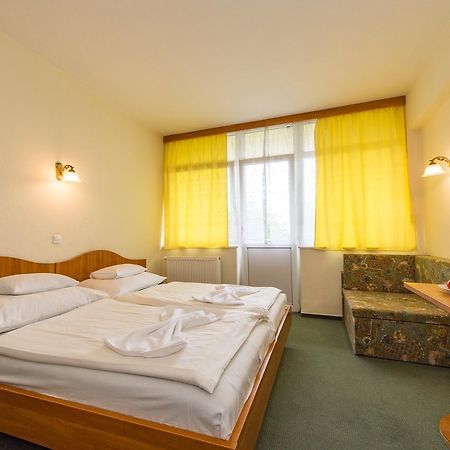 Hotel Nostra Siofok Dış mekan fotoğraf