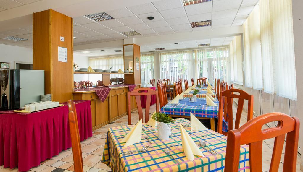 Hotel Nostra Siofok Dış mekan fotoğraf